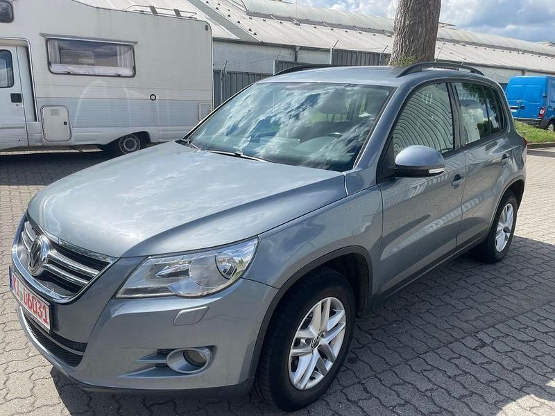Grau Gebraucht 2009 VW Tiguan Trendline SUV | 4.999 € (Superpreis) - Bild 1/4