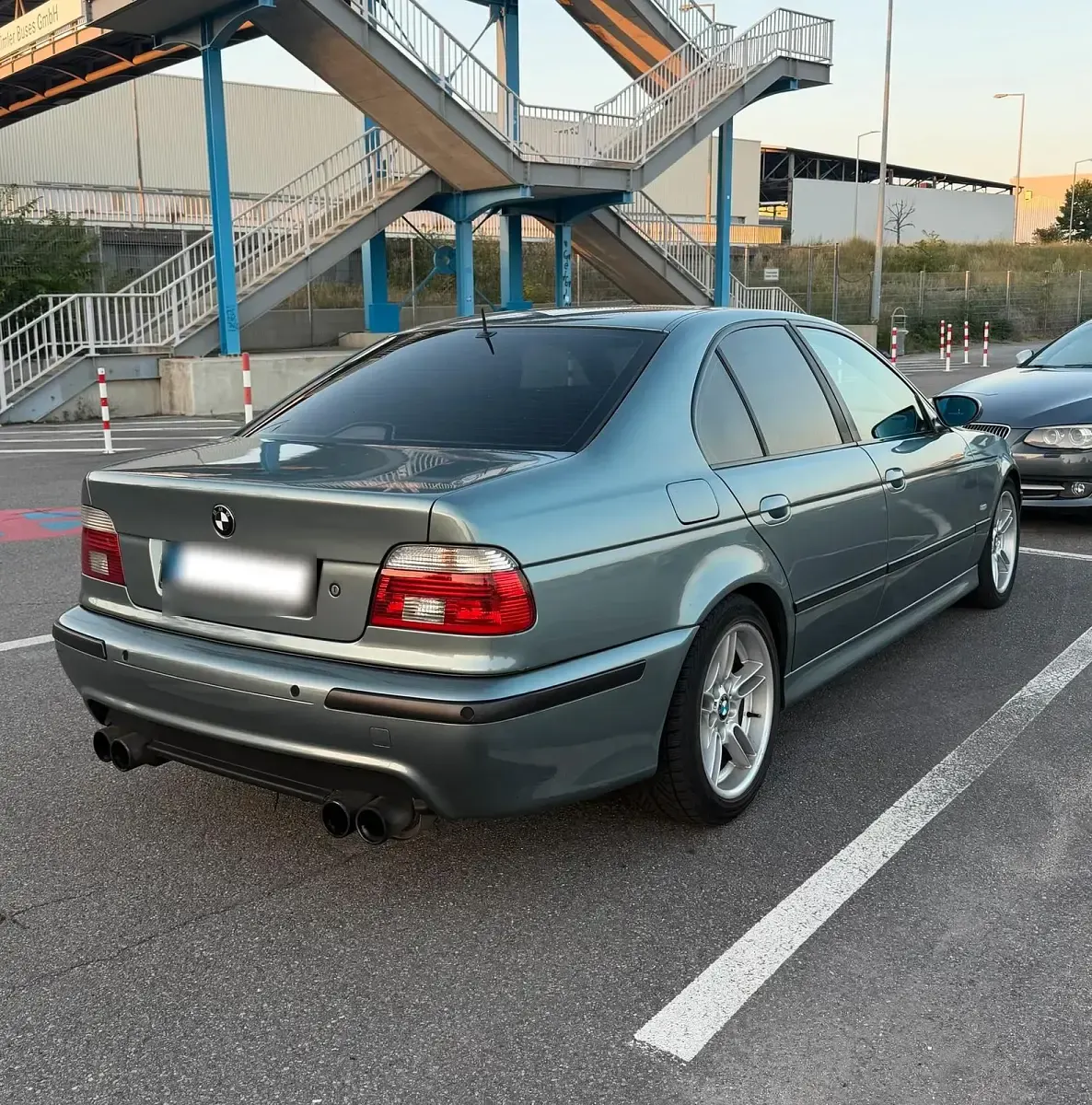 Gebraucht BMW 525 M Sport 163 PS (119 kW) 2003 Grün Limousine