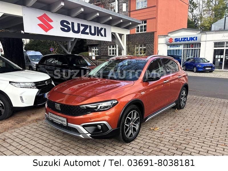 Orange Gebraucht 2021 Fiat Tipo Cross Limousine | 13.490 € (Guter Preis) - Bild 1/4