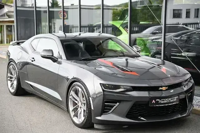 Usado Chevrolet Camaro 453 HP (333 kW) 2017 Cinzento Coupé