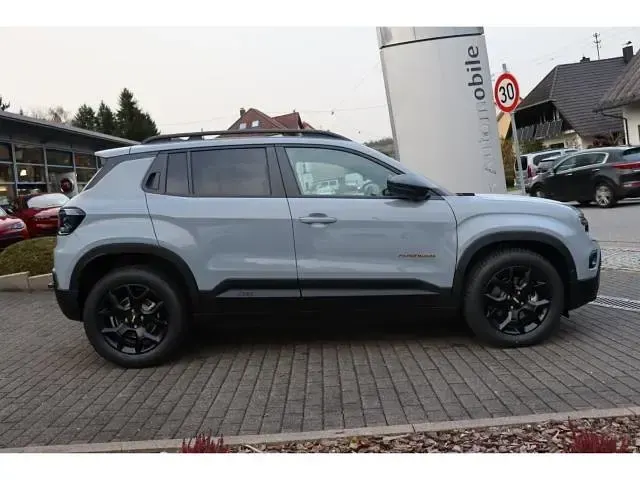 Neu Jeep Avenger North 145 PS (106 kW) 2026 Storm grey (grau) SUV