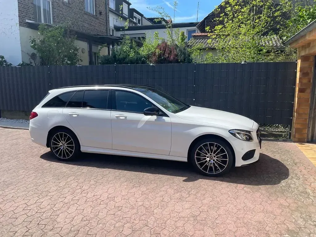 Gebraucht Mercedes C400 AMG line 333 PS (244 kW) 2017 Weiß Limousine