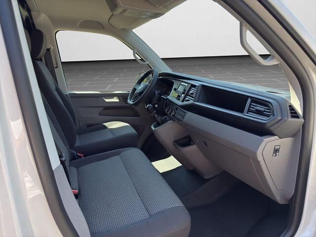 Gebraucht VW Transporter 110 PS (80 kW) 2024 Candyweiß Van