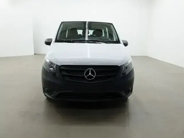 Gebraucht Mercedes Vito 136 PS (100 kW) 2022 Arktikweiss Van