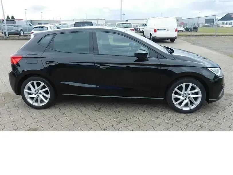 Gebraucht Seat Ibiza FR-Line 110 PS (80 kW) 2024 Mitternachtsschwarzschwarz Kleinwagen