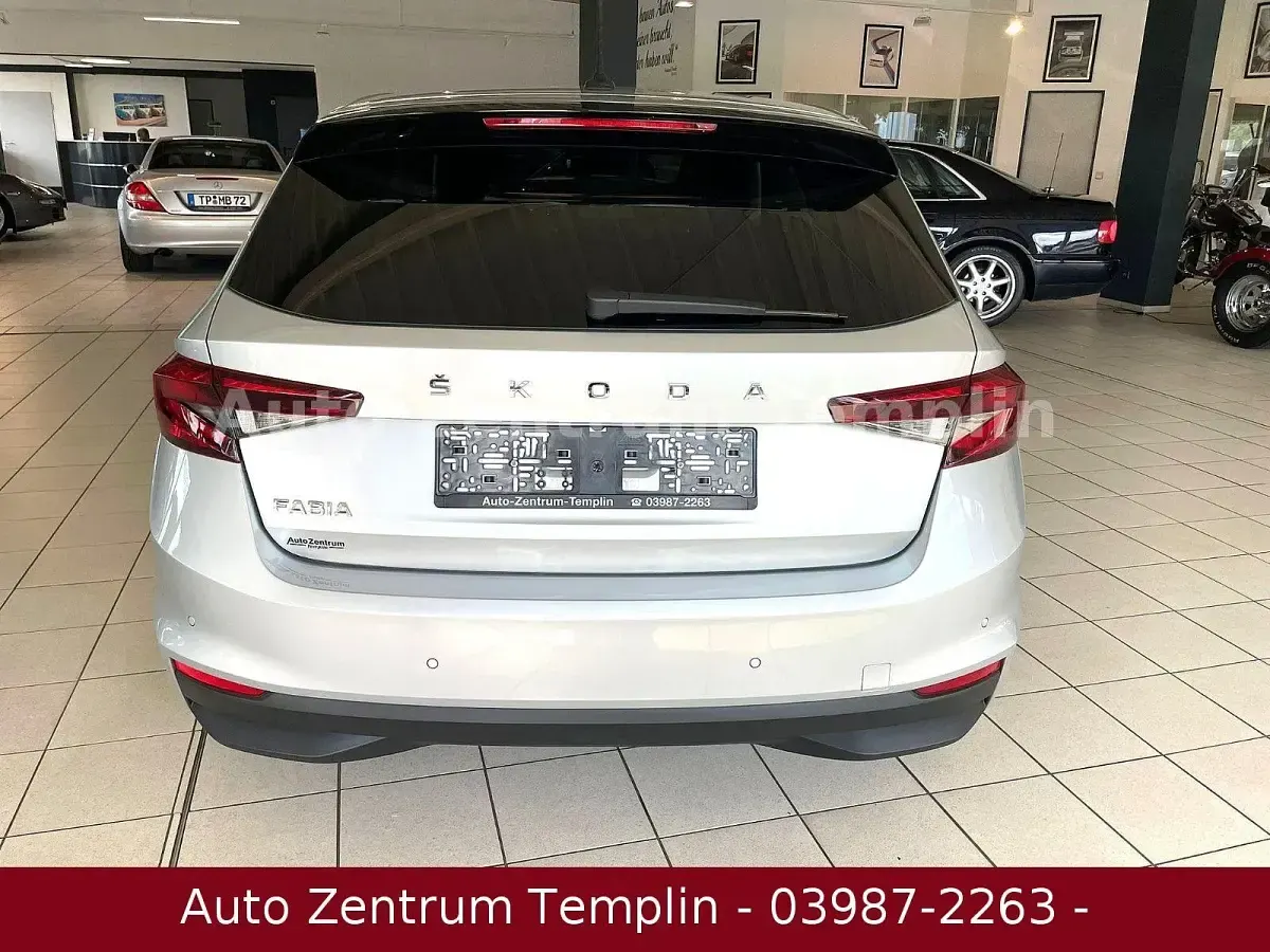 Gebraucht Skoda Fabia 95 PS (69 kW) 2022 Silber Kleinwagen
