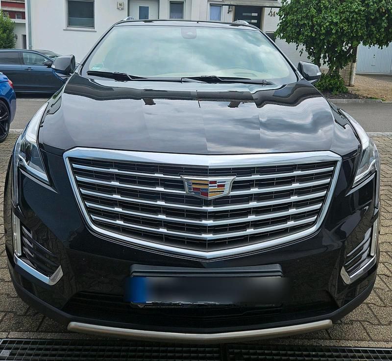Schwarz Gebraucht 2016 Cadillac XT5 SUV | 28.300 € - Bild 1/4