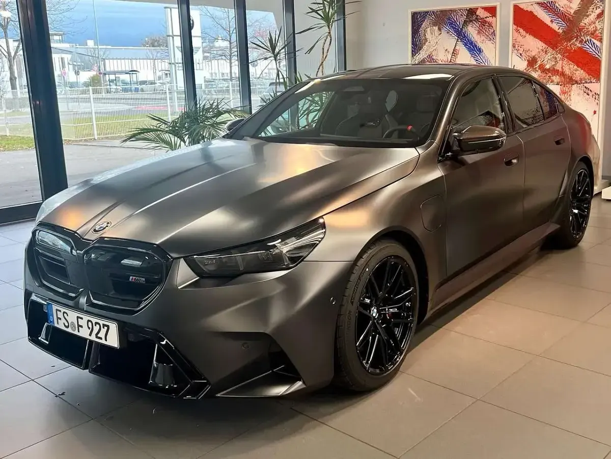 Neu BMW M5 585 PS (430 kW) 2025 Schwarz Limousine
