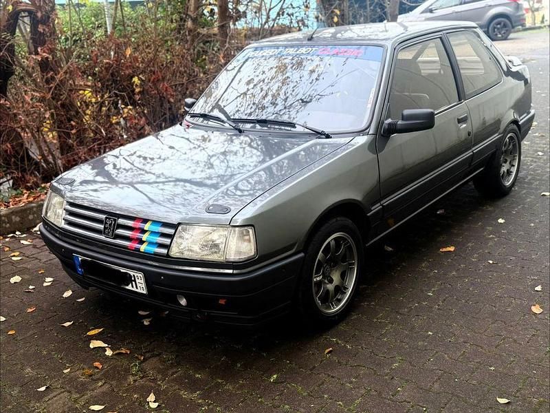 Grau Gebraucht 1993 Peugeot 309 GTi Kleinwagen | 15.990 € - Bild 1/4