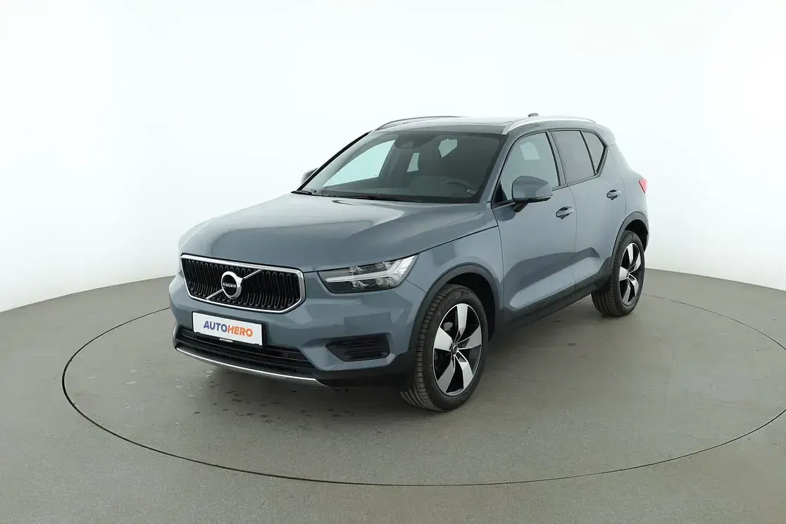 Gebraucht Volvo XC40 Momentum 163 PS (119 kW) 2022 SUV