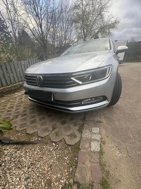 Second-hand VW Passat 150 CP (110 kW) 2016 Argintiu Break