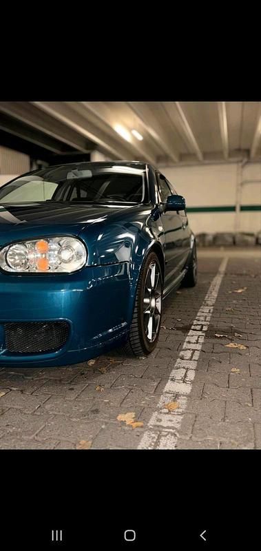 Gebraucht VW Golf 200 PS (147 kW) 2003 Blau Coupé