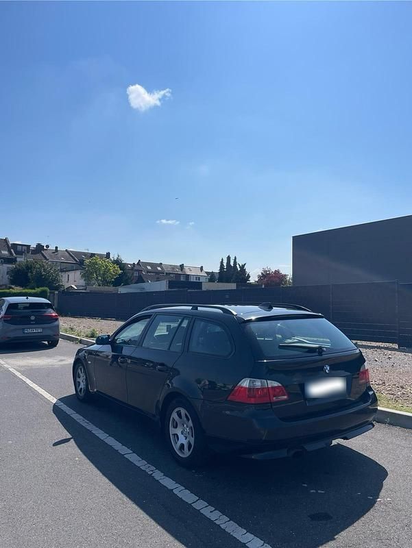 Gebraucht BMW 520 163 PS (119 kW) 2006 Schwarz Kombi