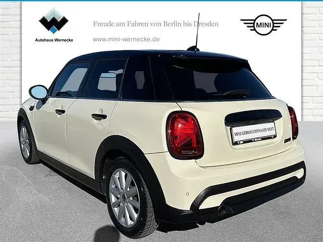 Używany Mini Cooper 136 KM (100 kW) 2022 Biały Hatchback