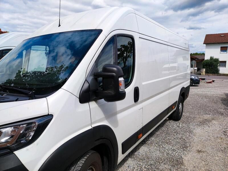 Weiß Gebraucht 2021 Peugeot Boxer Van | 16.999 € - Bild 1/4