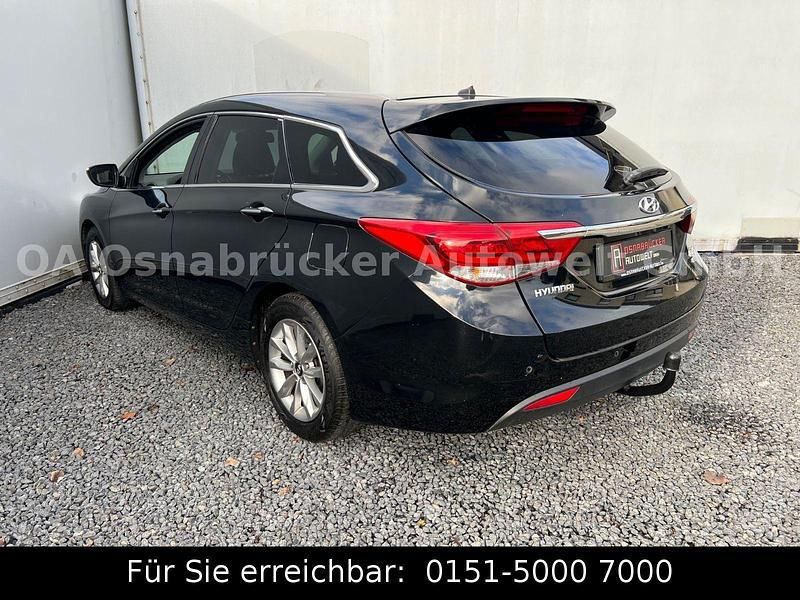 Gebraucht Hyundai i40 141 PS (103 kW) 2016 Schwarz Kombi