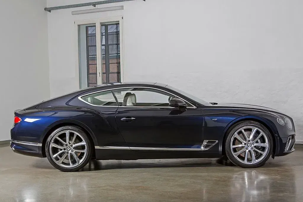 Gebraucht Bentley Continental Mulliner 549 PS (403 kW) 2022 Blau