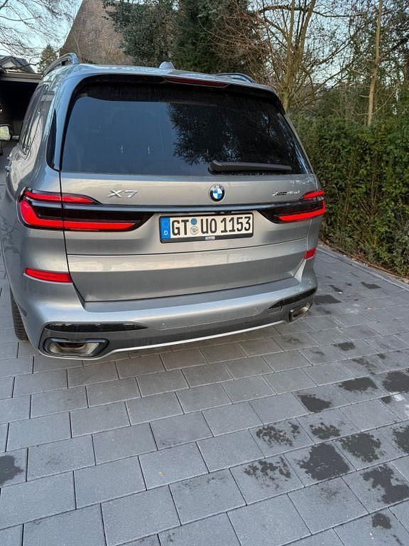 Gebraucht BMW X7 Sport Line 352 PS (258 kW) 2023 Schwarz SUV