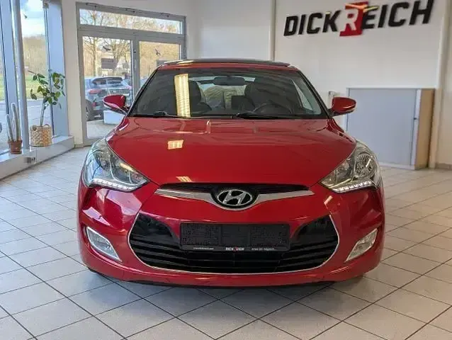Gebraucht Hyundai Veloster Style 140 PS (102 kW) 2014 Rot Kleinwagen