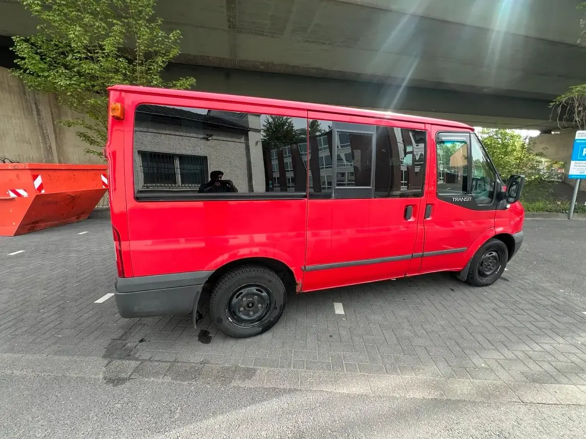 Używany Ford Transit 2009 Czerwony Minivan
