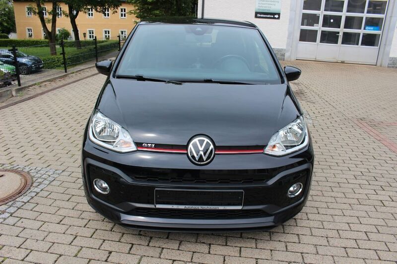 Deep black perleffekt Gebraucht 2021 VW up! Beats Kleinwagen | 14.990 € (Fairer Preis) - Bild 1/4