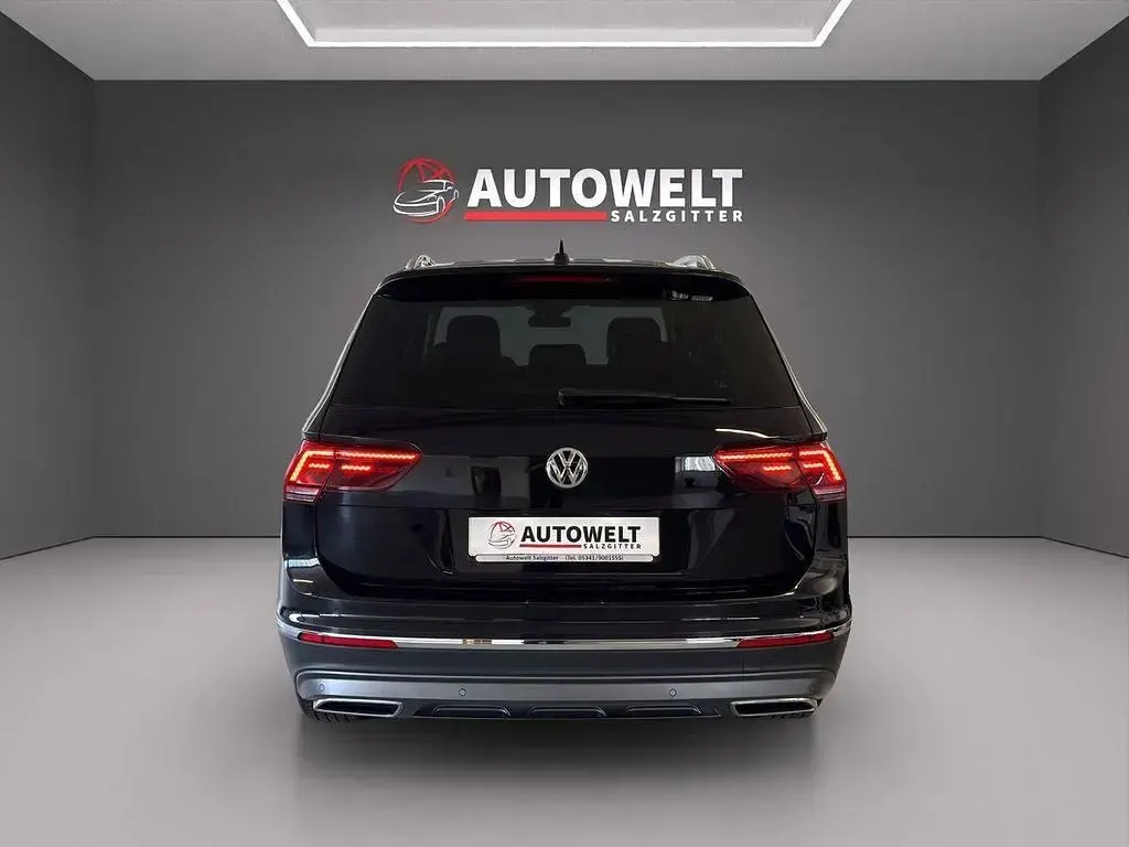 Gebraucht VW Tiguan Highline 150 PS (110 kW) 2021 Schwarz SUV