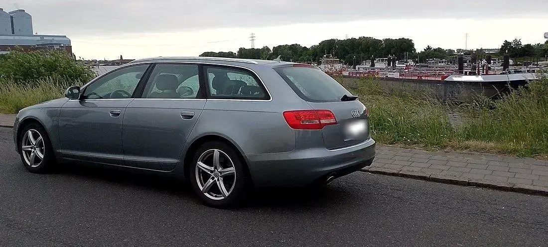 Gebraucht Audi A6 204 PS (150 kW) 2011 Grau Kombi