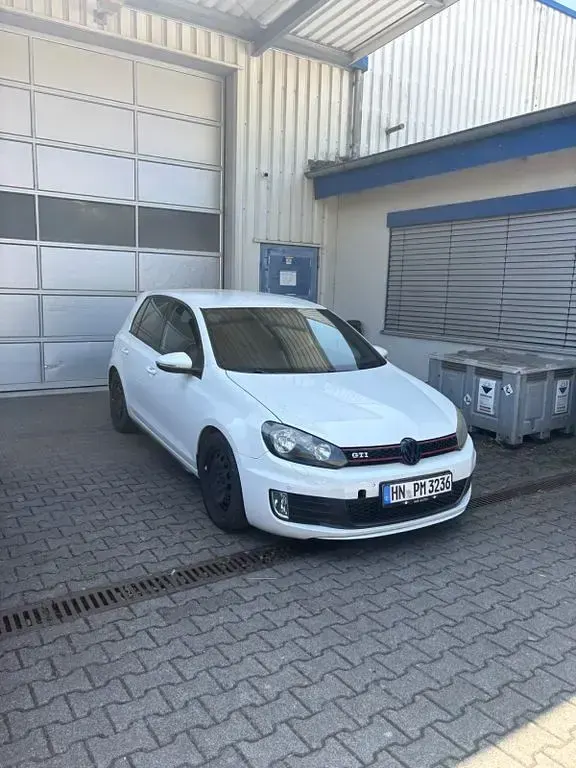 Gebraucht VW Golf VI GTI 211 PS (155 kW) 2011 Weiß Limousine