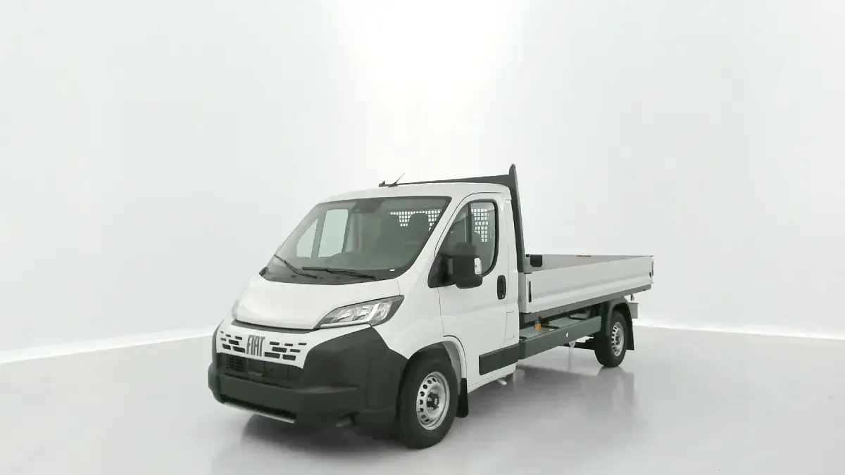 Neu Fiat Ducato 140 PS (102 kW) 2025 (blanc) Van