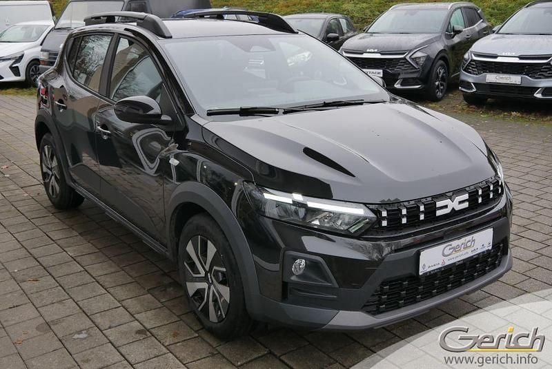 Neu Dacia Sandero Expression 110 PS (80 kW) 2026 Perlmuttschwarz metallic Limousine