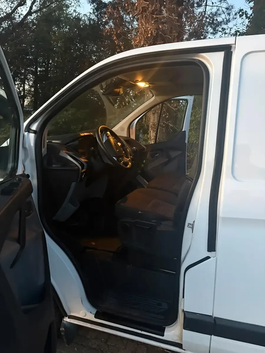 Usata Ford Transit 131 CV (96 kW) 2017 Bianco Monovolume