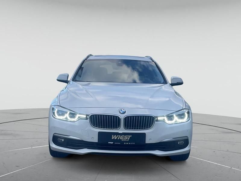 Alpinweiß Gebraucht 2019 BMW 340 Luxury Line Kombi | 27.950 € (Fairer Preis) - Bild 1/4