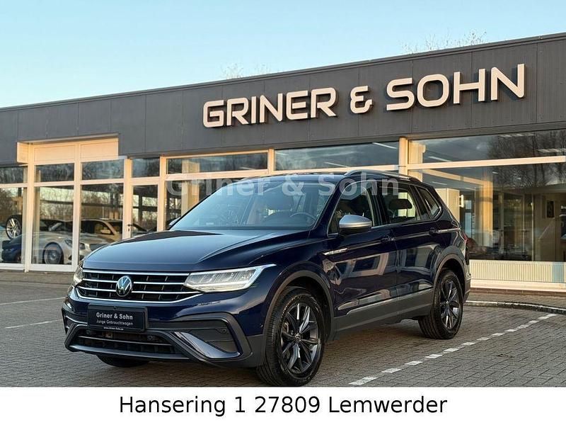 Blau Gebraucht 2022 VW Tiguan Allspace Life SUV | 29.250 € (Superpreis) - Bild 1/4
