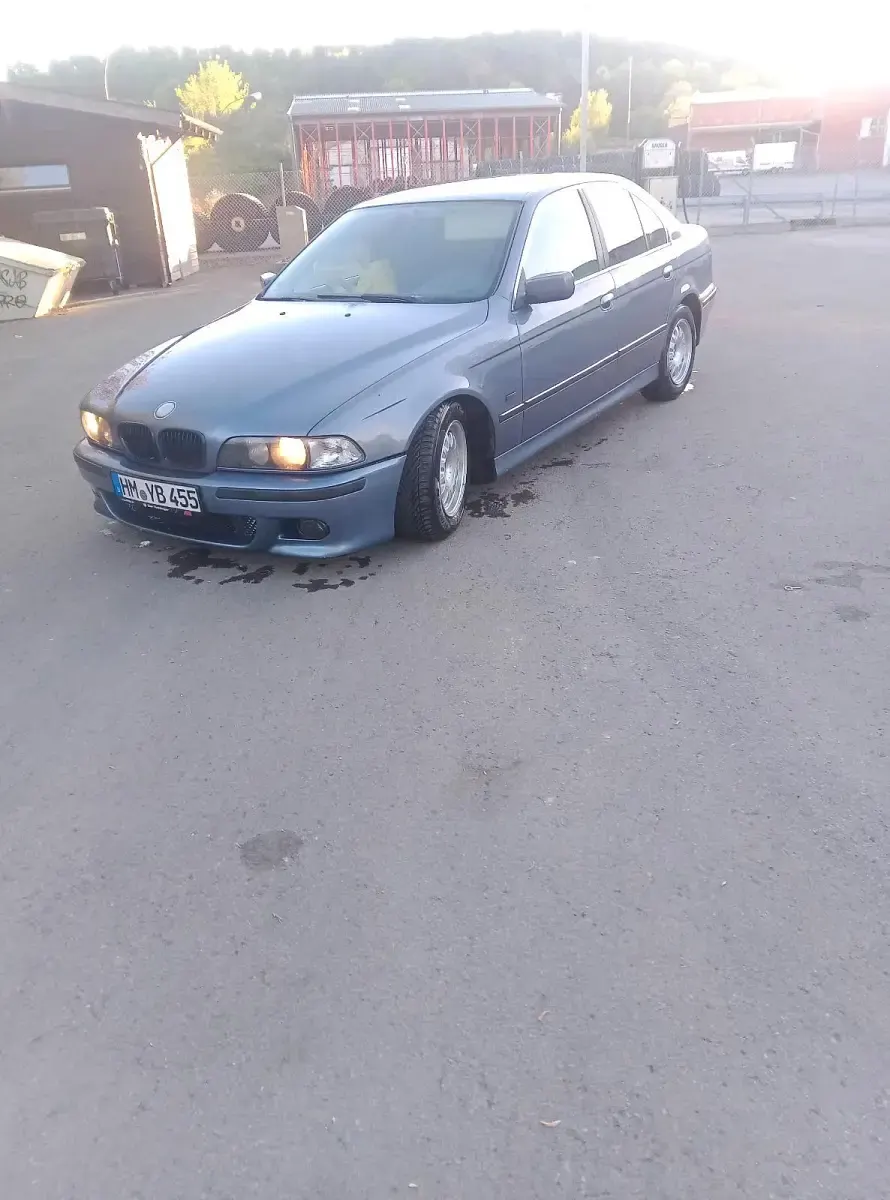 Gebraucht BMW 525 163 PS (119 kW) 2000 Blau Limousine