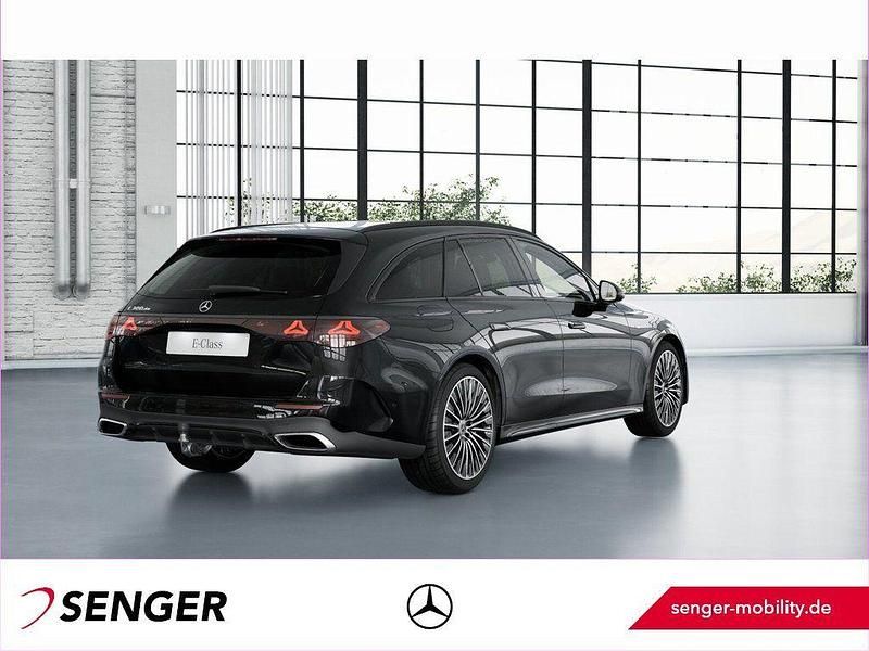 Gebraucht Mercedes E300 AMG 313 PS (230 kW) 2025 Schwarz Kombi