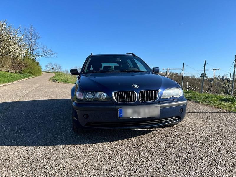Gebraucht BMW 316 116 PS (85 kW) 2004 Blau Kombi