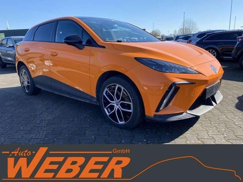 Gebraucht MG MG4 EV Trophy 180 kW (245 PS) 2024 Orange Kleinwagen