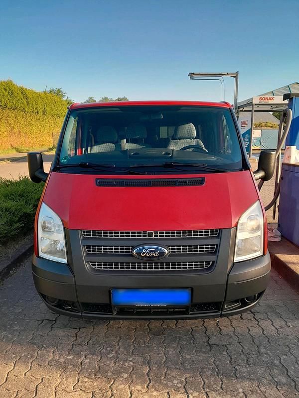Gebraucht Ford Transit 100 PS (73 kW) 2012 Rot Van / Kleinbus