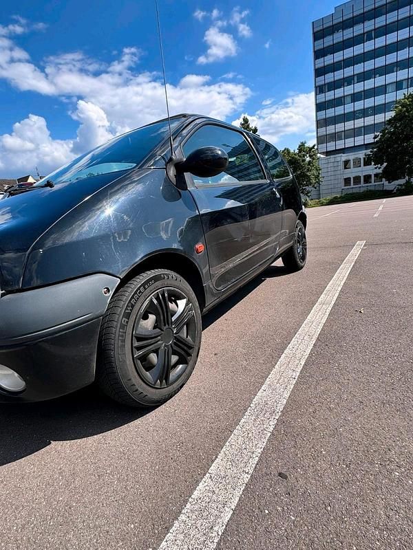 Schwarz Gebraucht 2001 Renault Twingo Kleinwagen | 800 € - Bild 1/4
