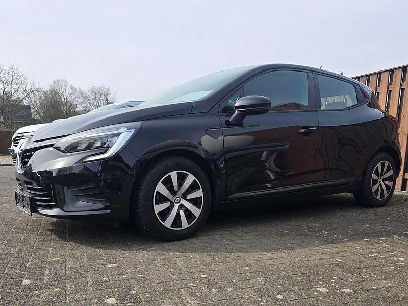 Gebraucht Renault Clio V Equilibre 91 PS (66 kW) 2023 Perlmutt schwarz Limousine