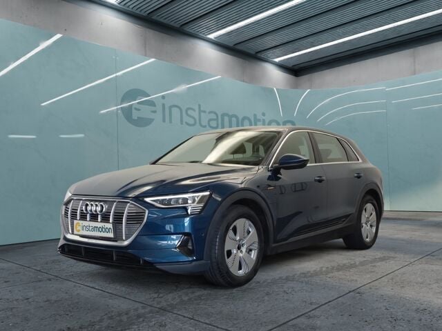 Blau Gebraucht 2022 Audi e-tron SUV | 31.750 € (Fairer Preis) - Bild 1/2