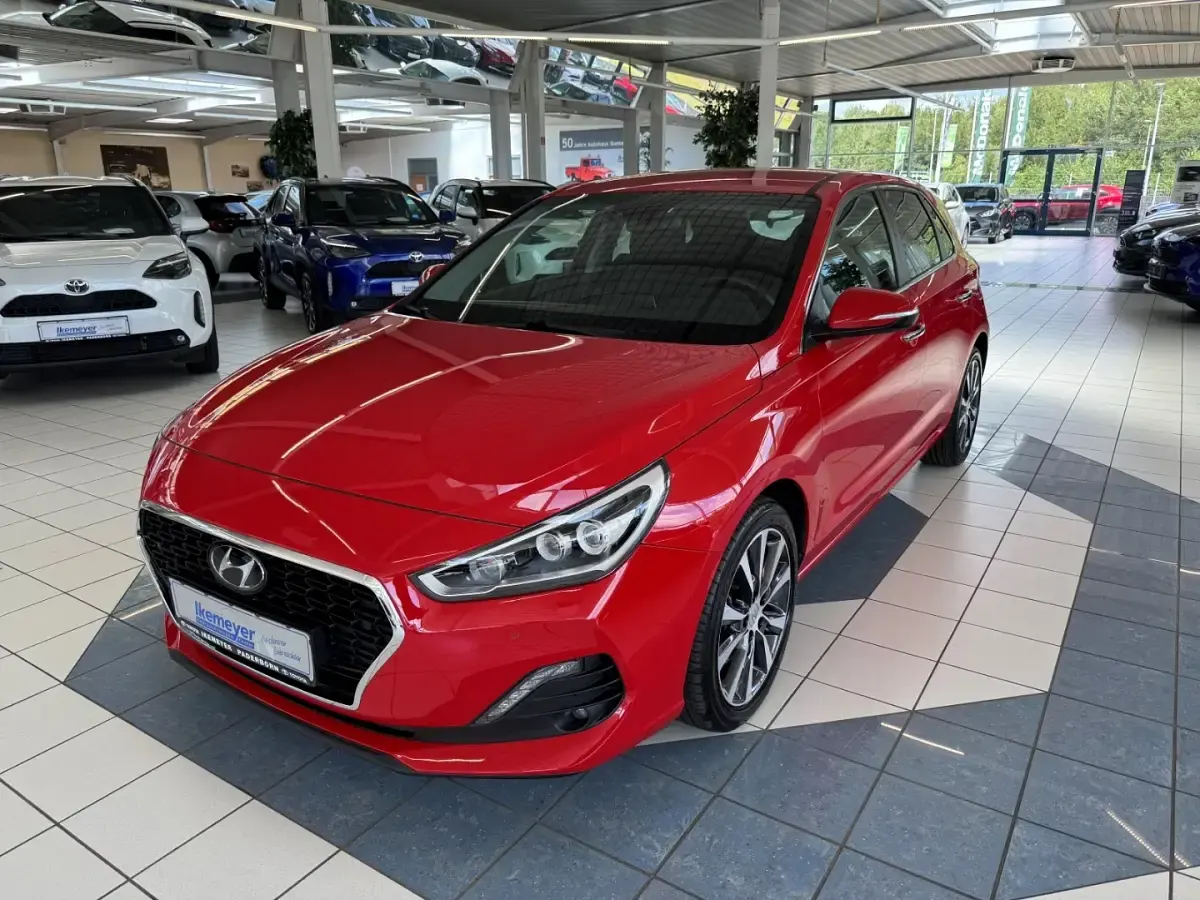 Gebraucht Hyundai i30 Premium 140 PS (102 kW) 2018 Limousine