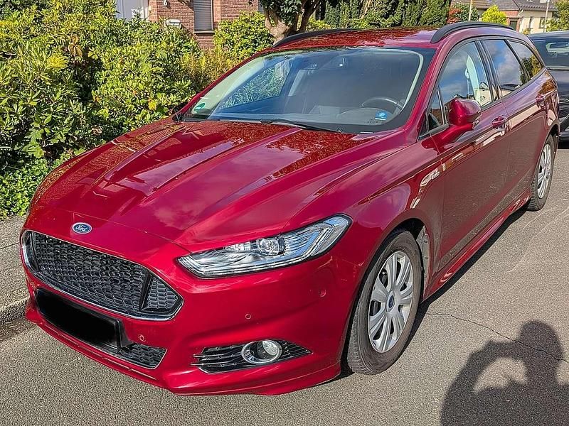 Rot Gebraucht 2016 Ford Mondeo Kombi | 12.500 € (Fairer Preis) - Bild 1/4