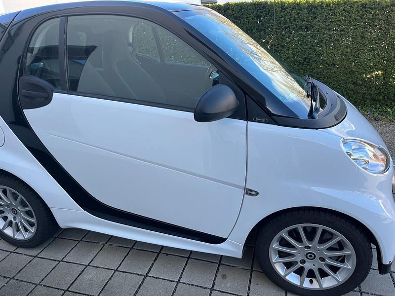 Gebraucht Smart ForTwo Coupé 71 PS (52 kW) 2012 Weiß Coupé