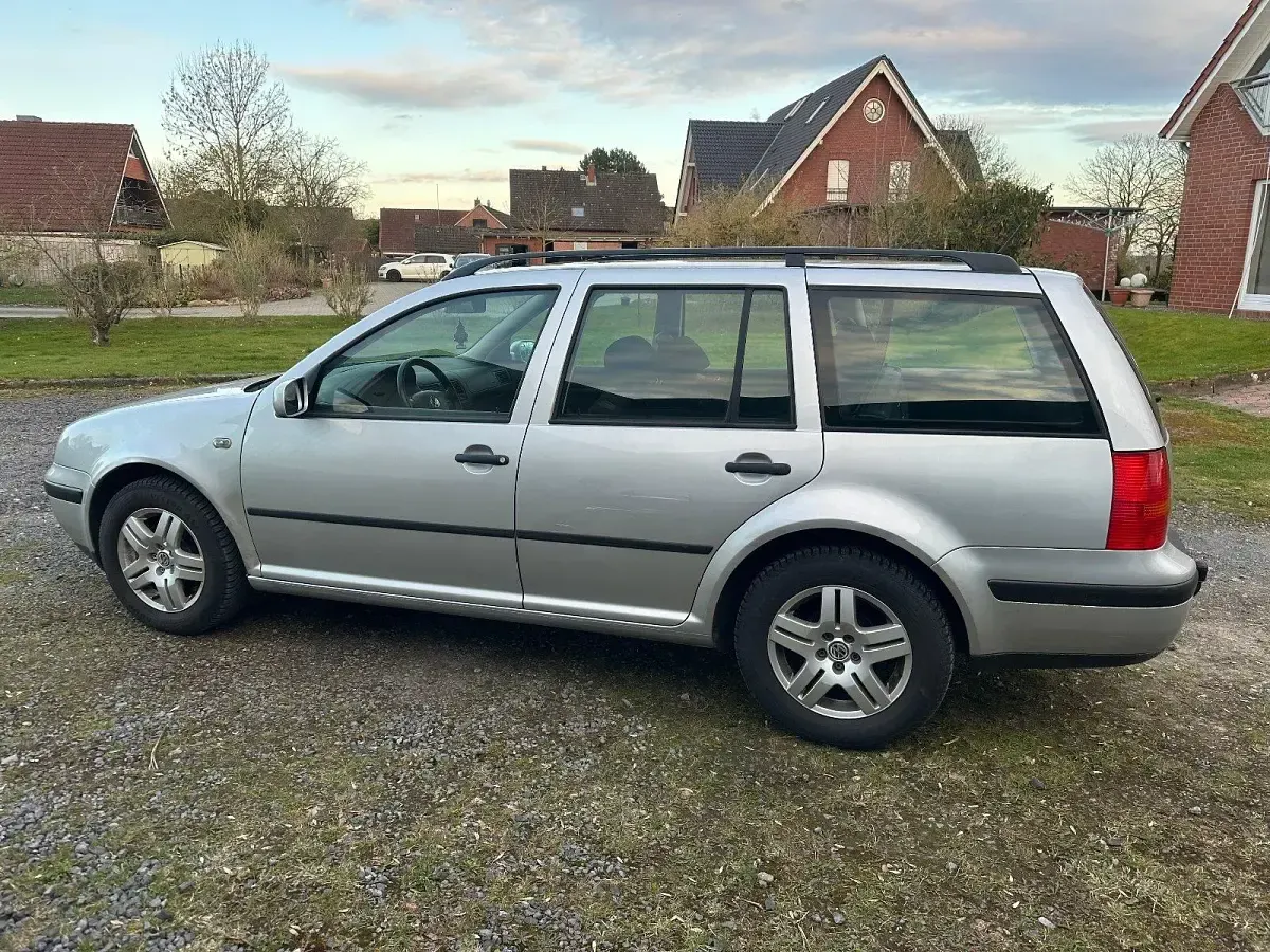 Gebraucht VW Golf IV 116 PS (85 kW) 2001 Silber Kombi