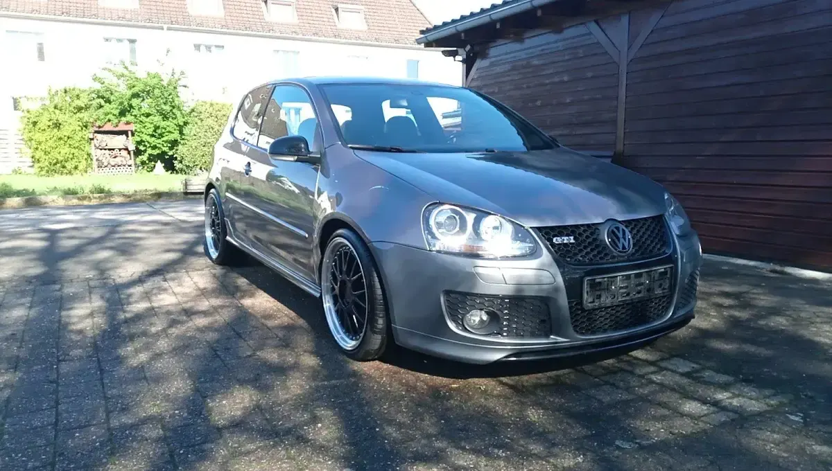 Gebraucht VW Golf GTI 200 PS (147 kW) 2008 Grau Coupé