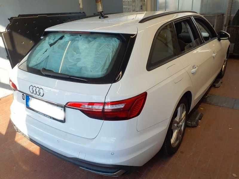 Gebraucht Audi A4 Sport 204 PS (150 kW) 2021 Ibisweiß Kombi