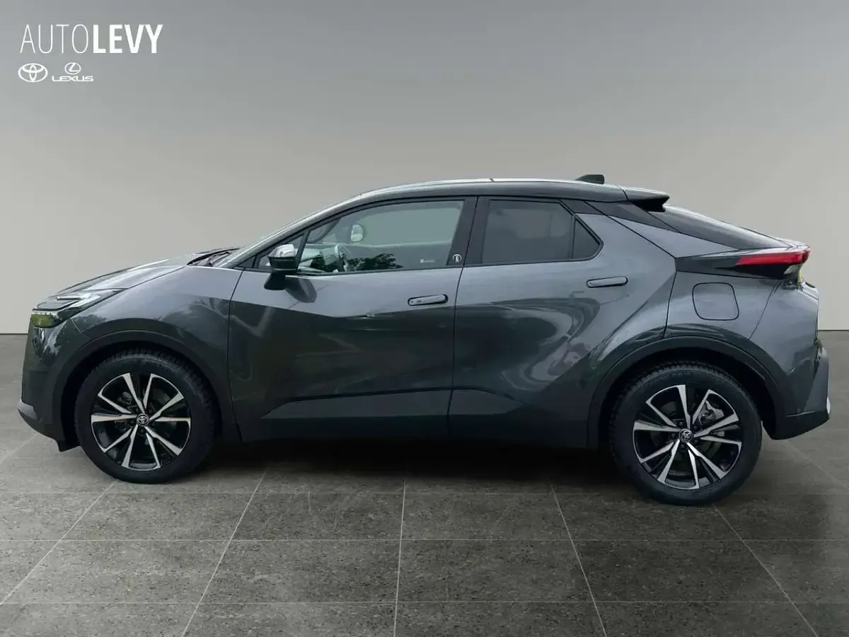 Gebraucht Toyota C-HR Team 197 PS (144 kW) 2024 Grey 1g3/ black 202 (metallic) SUV