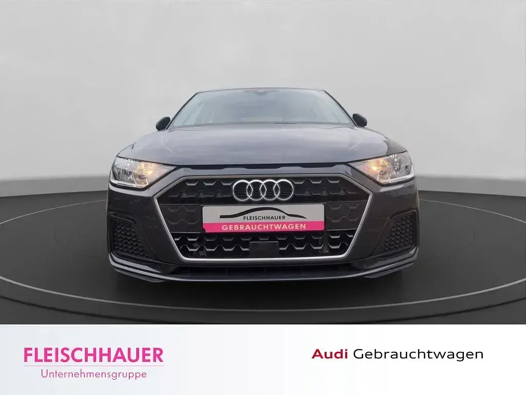Gebraucht Audi A1 Advanced 110 PS (80 kW) 2023 Grau SUV