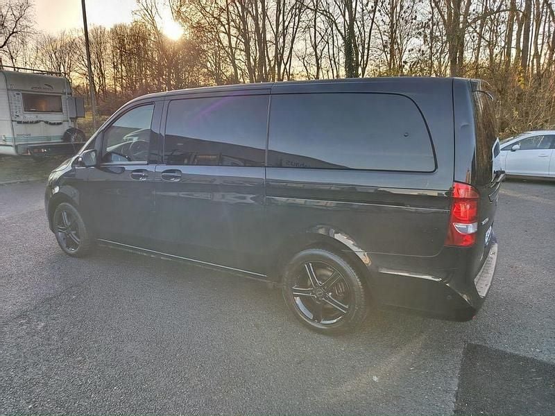 Gebraucht Mercedes V250 190 PS (139 kW) 2017 Schwarz Van / Kleinbus